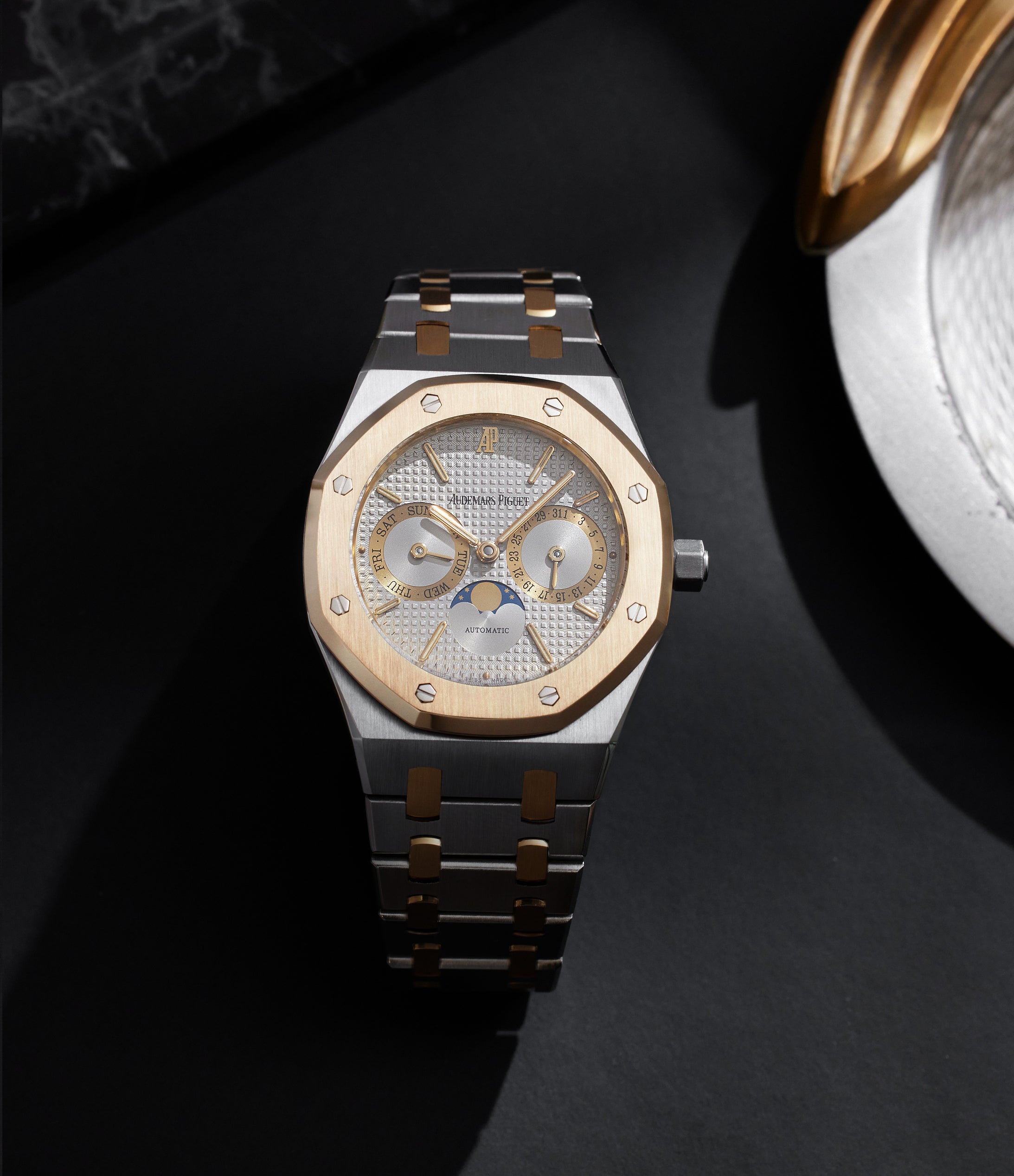 Discover the Timeless Elegance of Audemars Piguet Royal Oak Day-Date