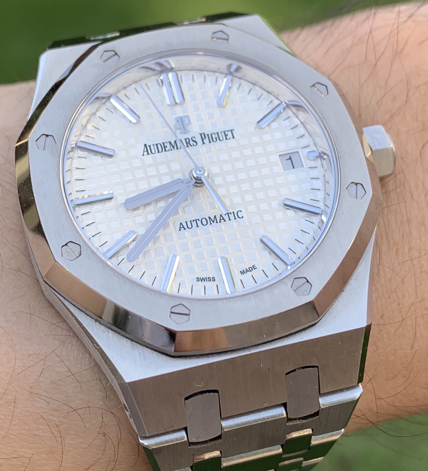 Audemars Piguet 15450 Review: A Classic Royal Oak with Timeless Appeal