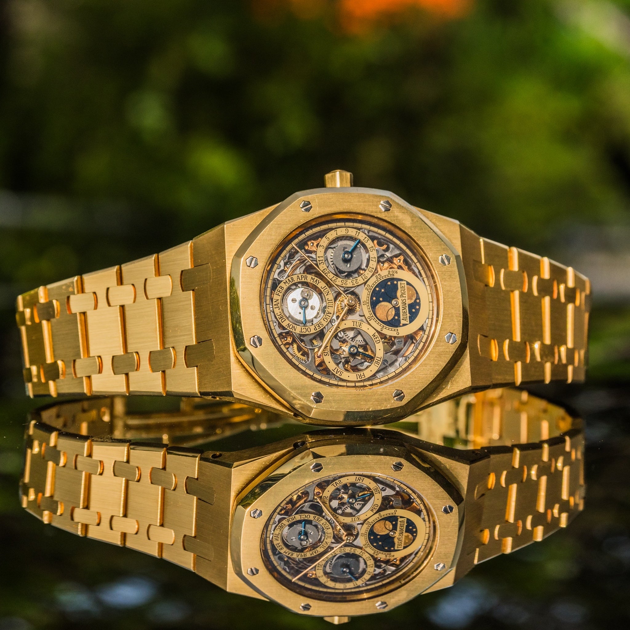 Audemars Piguet Skeleton Gold: Luxury Timepiece with Timeless Design