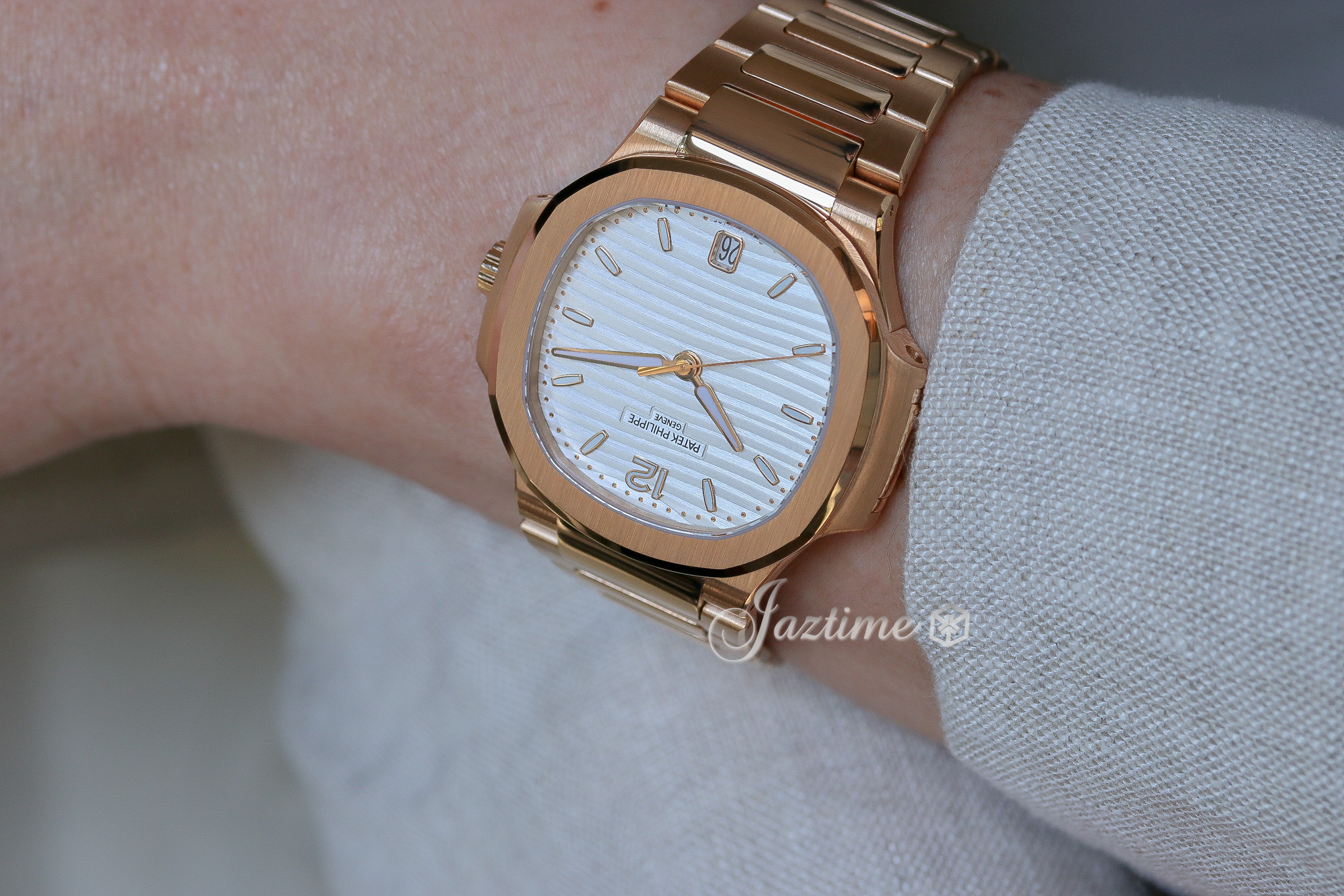 Patek Philippe Nautilus Ladies on Wrist: Elegance, Craftsmanship, and Style