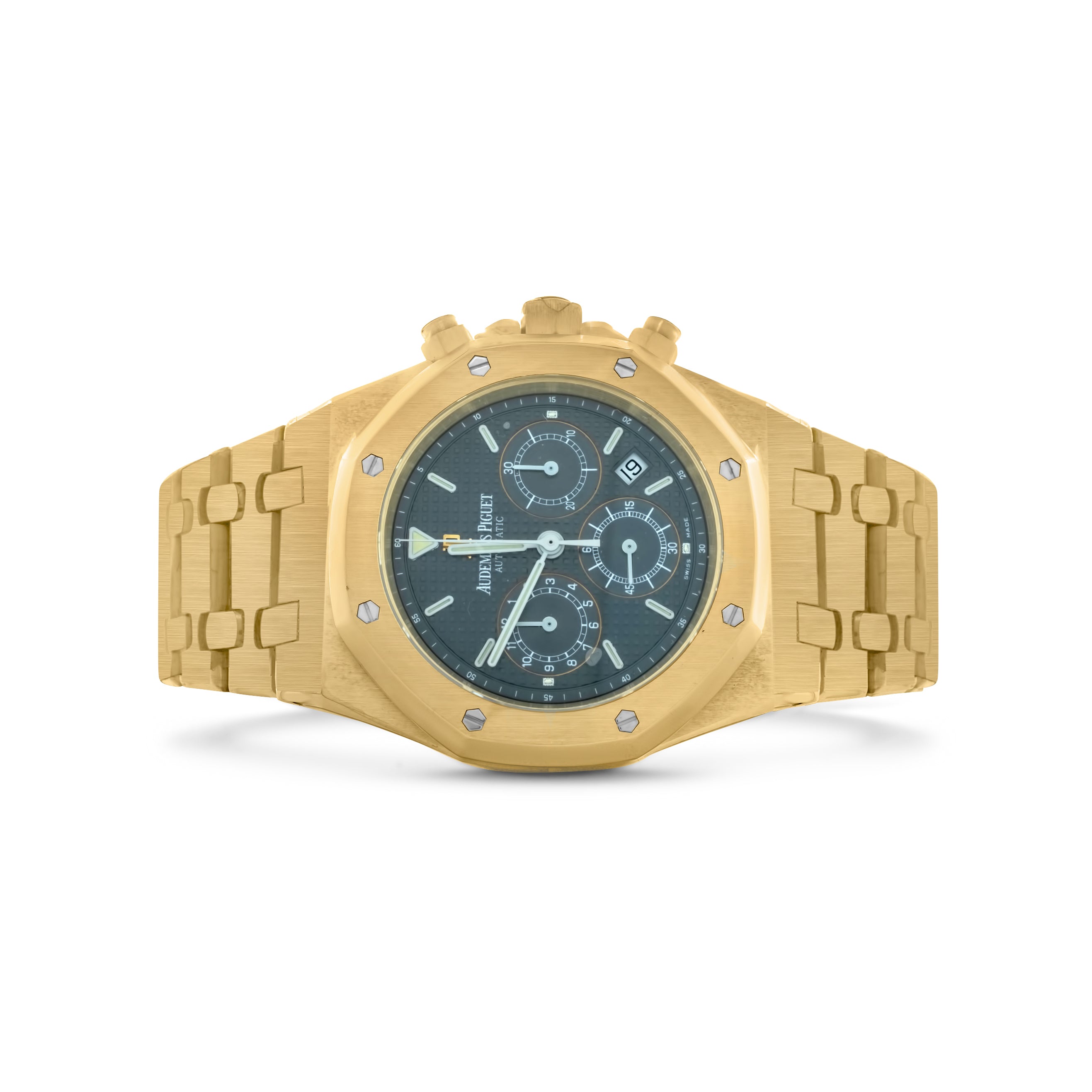 Audemars Piguet Royal Oak Chronograph Gold Review: Excellence in Design and Craftsmanship