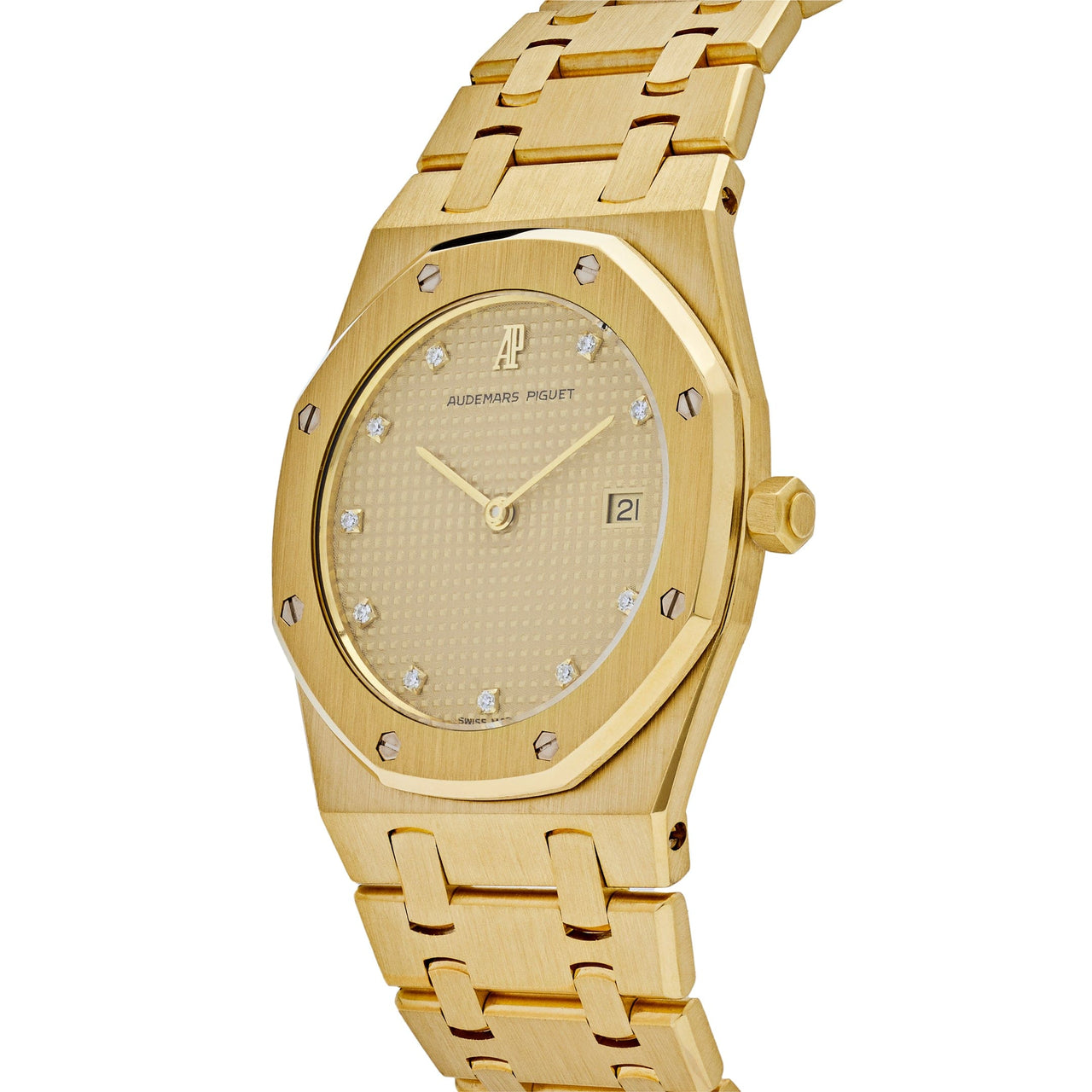 Audemars Piguet Yellow Gold Royal Oak: Classic Luxury Timepiece