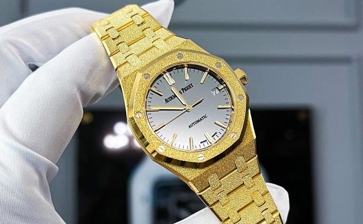 Top Audemars Piguet Watches for Women: Elegant Designs and Timeless Craftsmanship