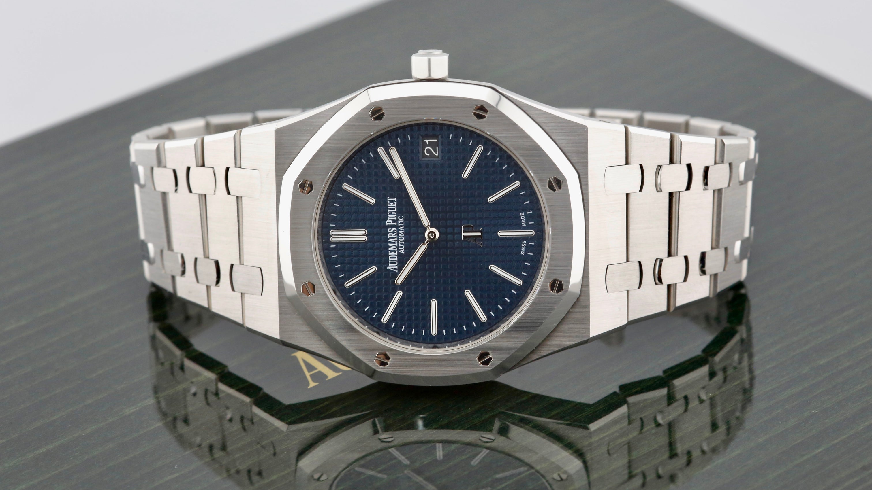 Why Audemars Piguet Jumbo 15202ST Is a Must-Have for Watch Collectors