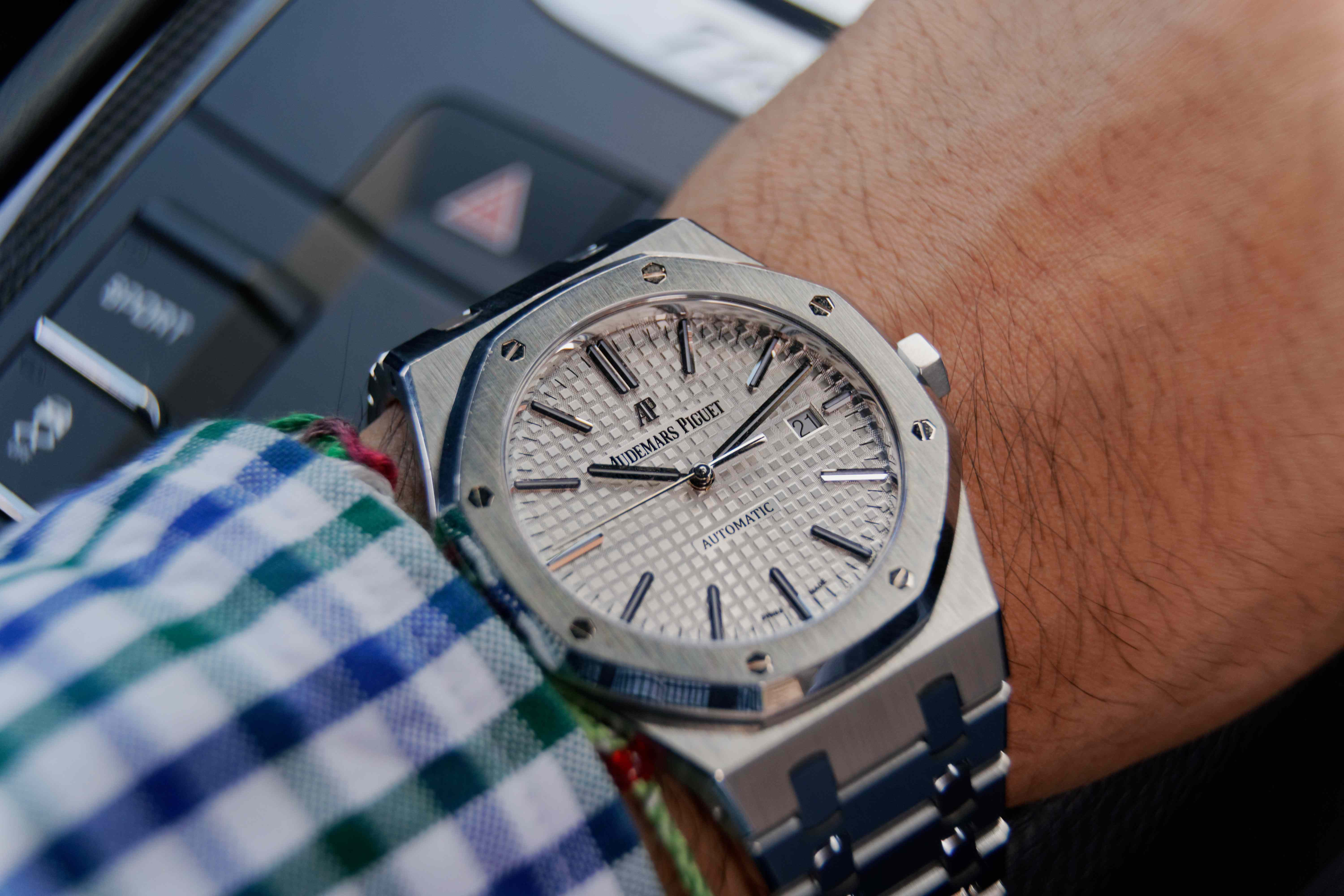 Audemars Piguet Royal Oak 15400 Review: Why This Watch Is Worth the Investment