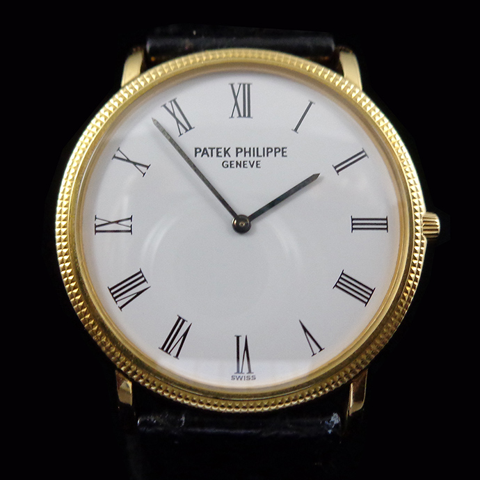 Patek Philippe 3520D Review: The Iconic Calatrava in 18K Yellow Gold